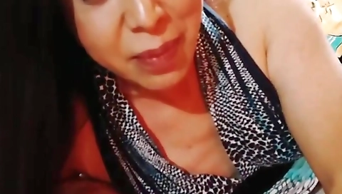 Shemale fucked by tranny in a hot amateur porn show