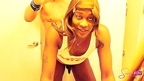 Black shemale with a sexy body gets fucked in the ass