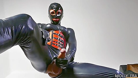 Busty hottie masturbates with her large foot dildo