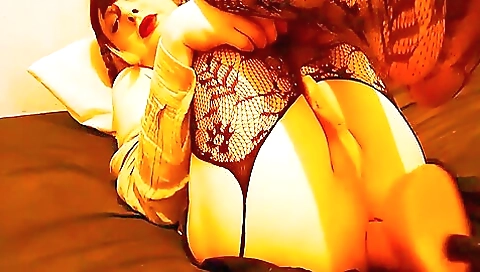 Brunette with a sexy ass fucks herself on a big dick in a machine