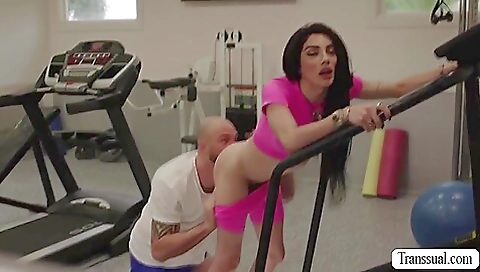 Horny brunette babe gets her pussy licked and ass fucked